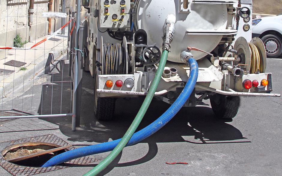 entreprise pour déboucher canalisation Paris 14